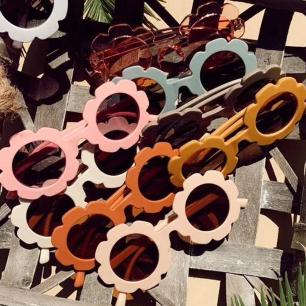 flower glasses